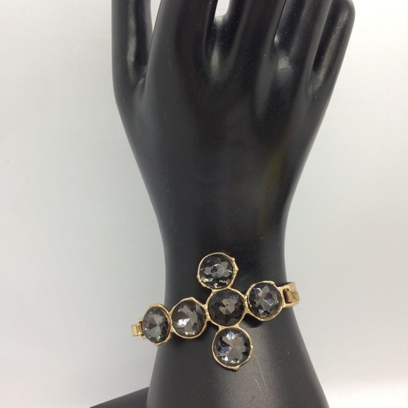 3/$30 SMOKEY FACETED ACRYLIC CROSS BANGLE BRACELET TEXTURED GOLD TONE - Picture 8 of 10